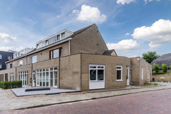 Photo of property Kerkstraat 76, Hapert