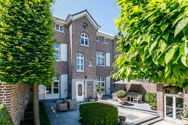 Kerkstraat 8 in Vaals