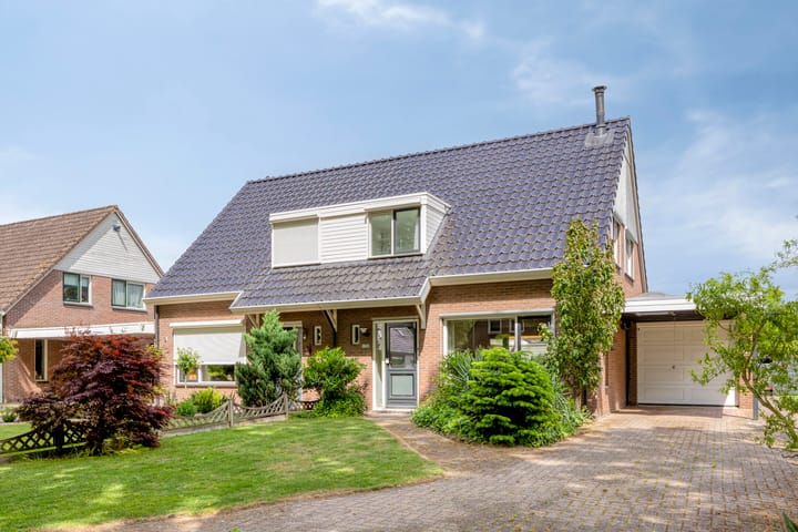 Kerkweg 128 in Erica