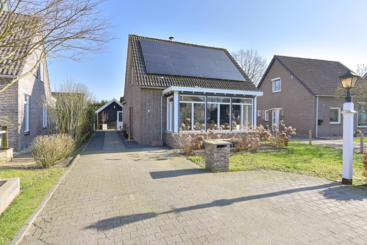 Kerkweg 14 in Tiendeveen photo
