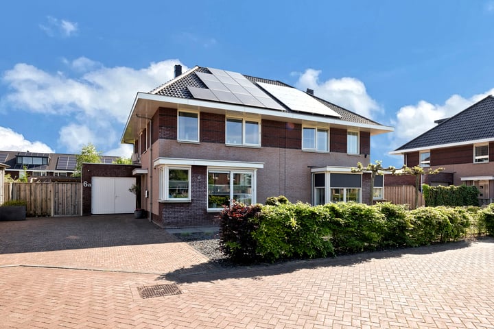 Photo of property Kervel 6A, Heerhugowaard