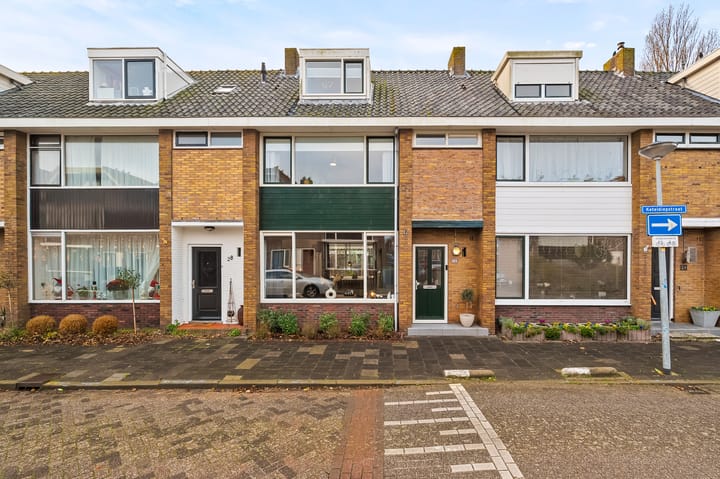 Photo of property Keteldiepstraat 26, Den Helder