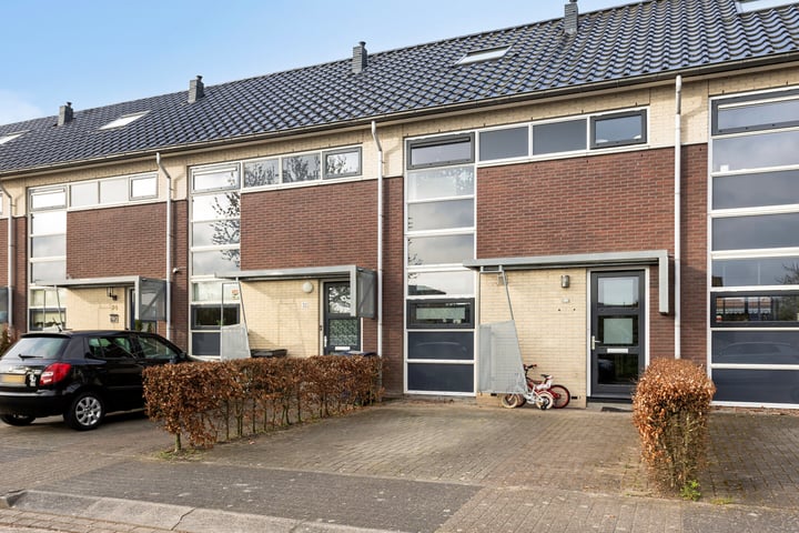 Photo of property Kick Wilstraplantsoen 30, Almere