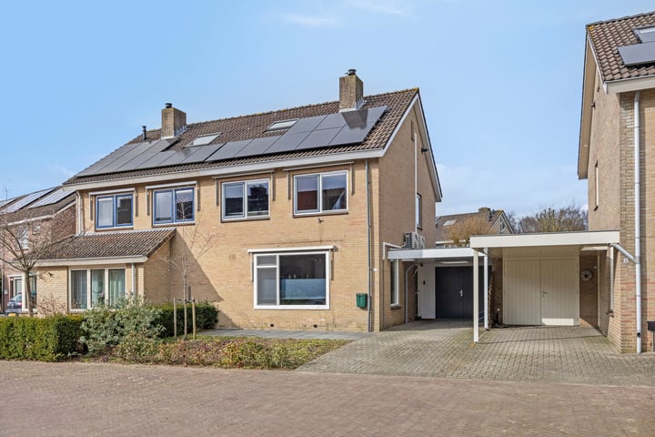 Photo of property Kievitsbloem 10, Dalfsen