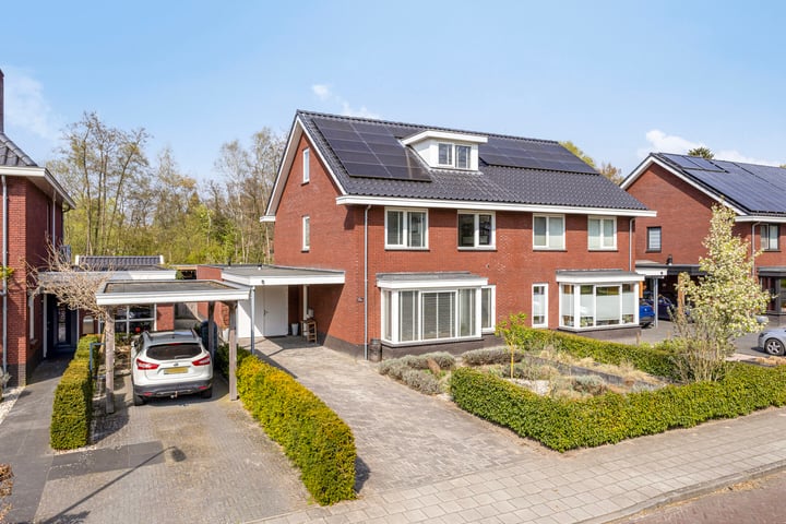 Kievitstraat 15b in Delden Foto
