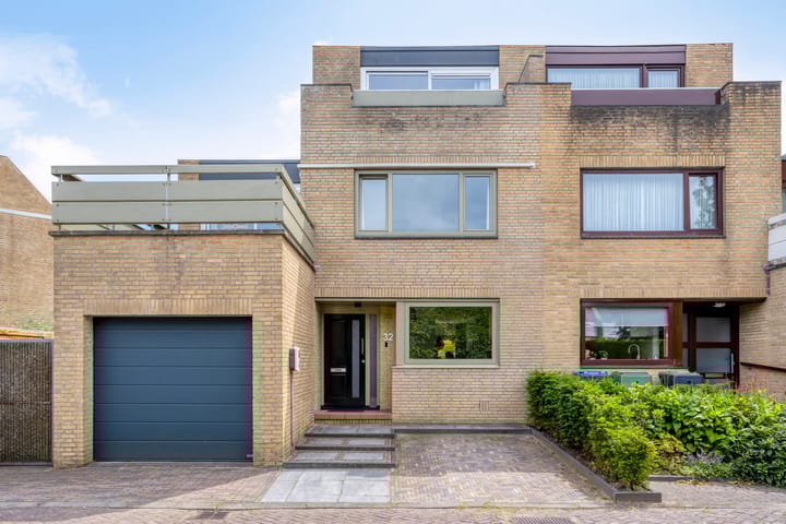 Photo of property Klaproos 32, Leiden