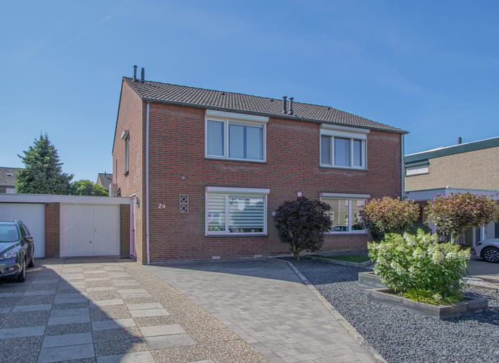 Klaproosstraat 24 in Roggel