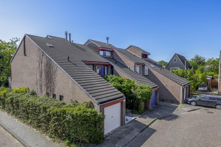 Photo of property Klaroen 18, Capelle aan den IJssel
