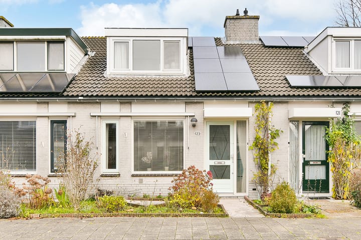 Klaterbos 123 in Hoofddorp foto