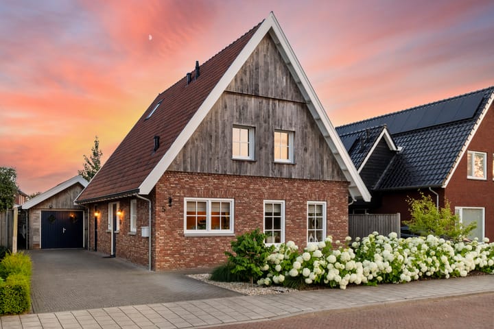 Klaver 5 in Harbrinkhoek