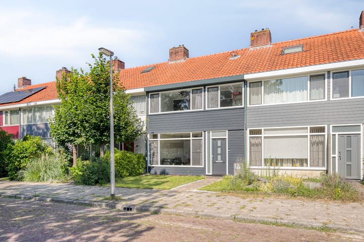 Photo of property Klaversingel 59, Biddinghuizen