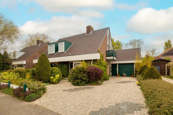 Kleine Woerdlaan 32 in Naaldwijk