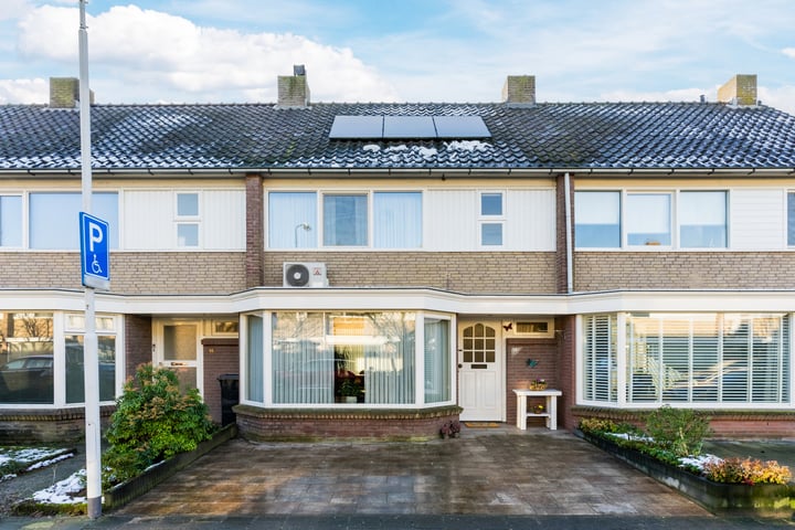 Photo of property Klimopstraat 14, Best