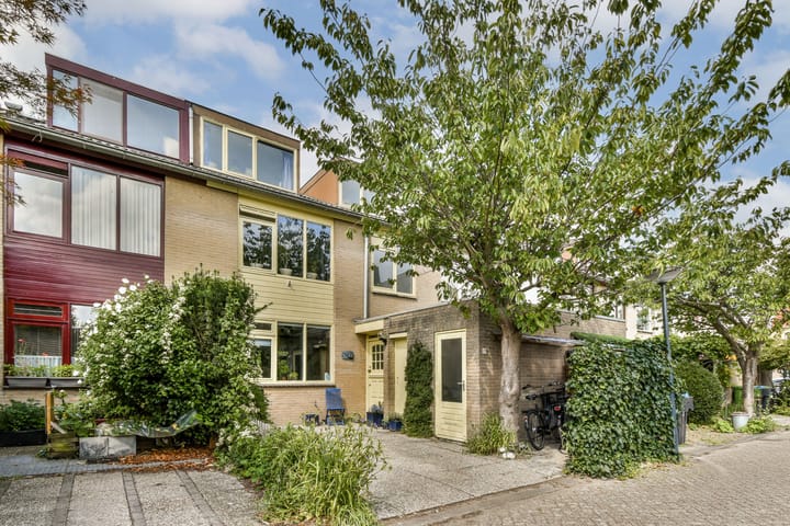 Photo of property Klimroos 27, Leiden