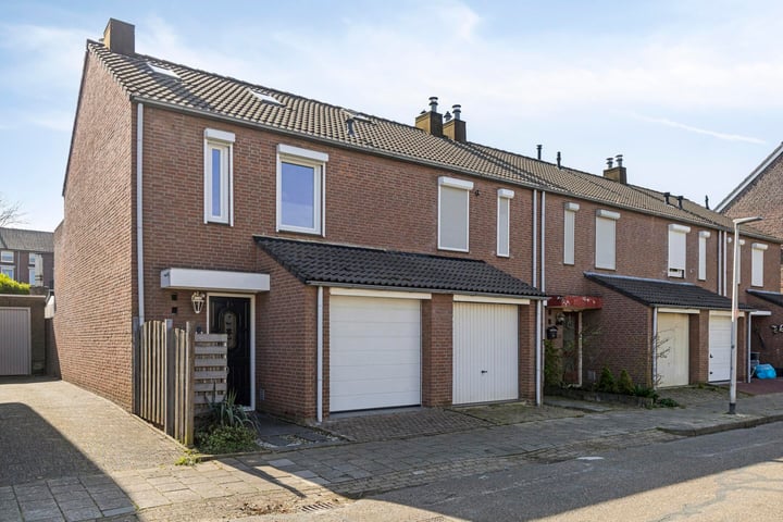 Photo of property Kloosterbosstraat 138, Kerkrade