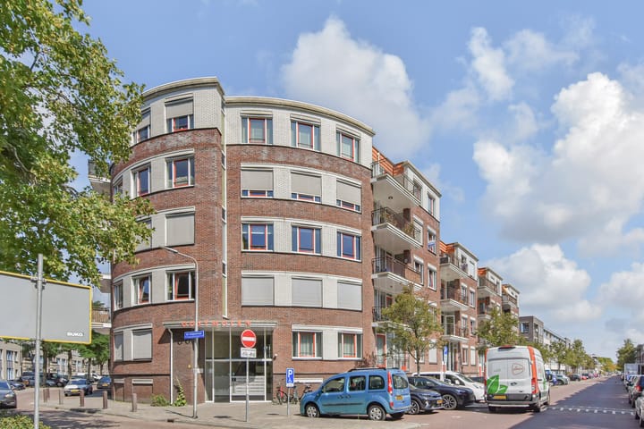Kloosterkade 17 in Delft photo