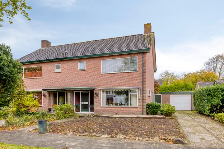 Kloosterstraat 21 in Surhuisterveen