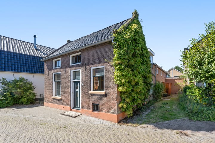 Kloosterstraat 8 in Wamel