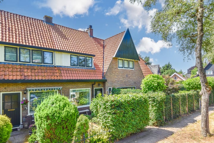 Kloosterweg 4 in Laren