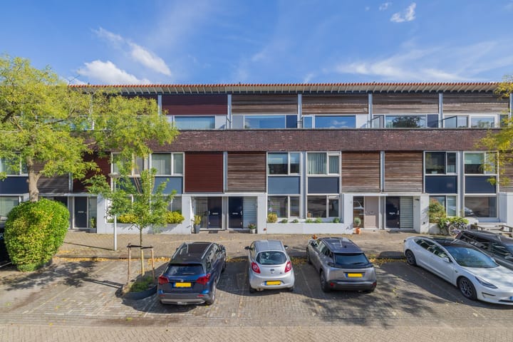 Photo of property Knokkestraat 51, Amsterdam