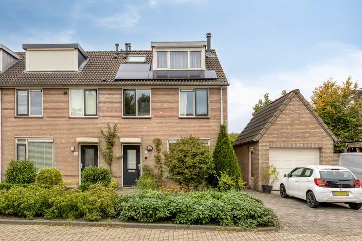Photo of property Ko van Dijkstraat 8, Rosmalen