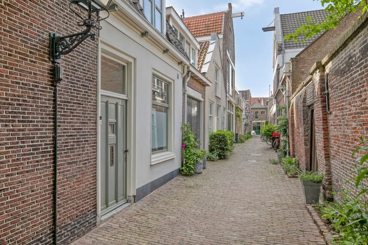 Koddesteeg 24 in Leiden