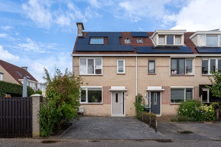 Photo of property Koekoeksbloemstraat 32, Berkel en Rodenrijs