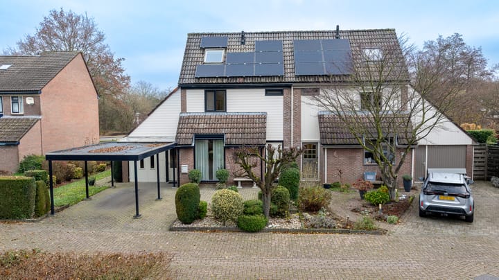 Koemate 104 in Doetinchem foto