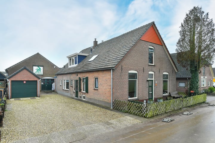 Koestraat 21 in Lathum