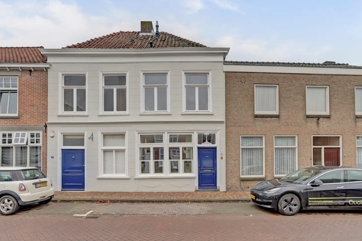 Photo of property Koestraat 28, Geertruidenberg