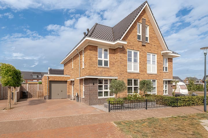 Photo of property Koeweide 18, Meteren
