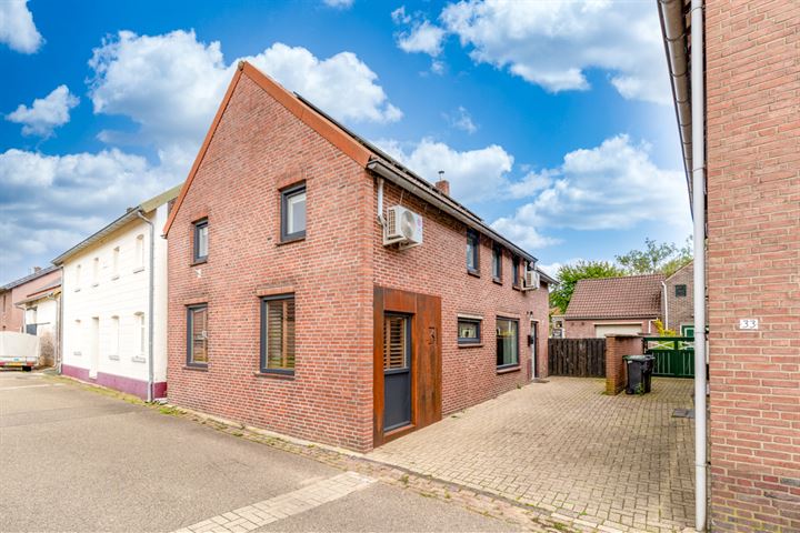 Photo of property Koeweide 31, Elsloo