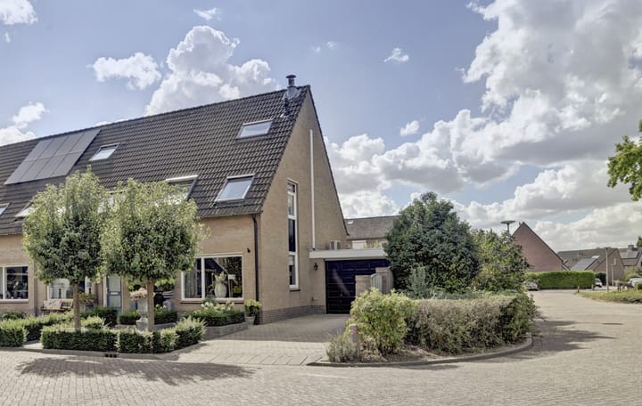 Koksenbos 2 in Gameren foto