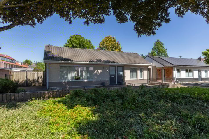 Photo of property Koning Kyriëweg 14, Veldhoven