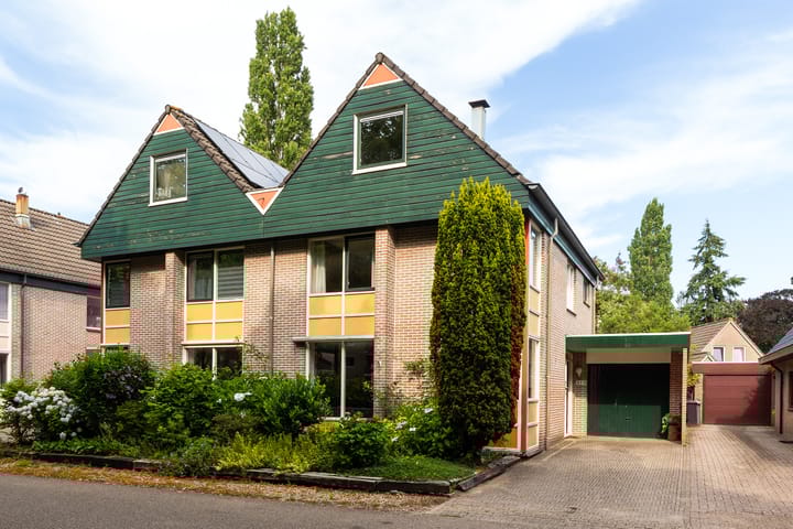 Photo of property Koning Lodewijklaan 51B, Apeldoorn