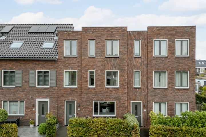 Koning Willem-Alexanderplantsoen 11 in Hoofddorp
