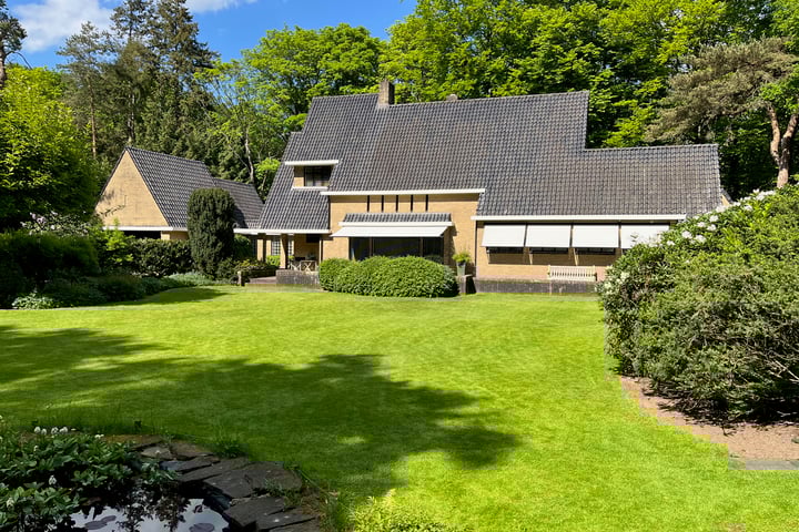 Photo of property Koning Willem III-laan 8, Blaricum