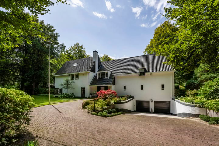 Koning Willem III-laan 9 in Blaricum foto