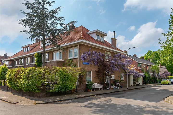 Koningin Anna Paulownastraat 13 in Zwolle