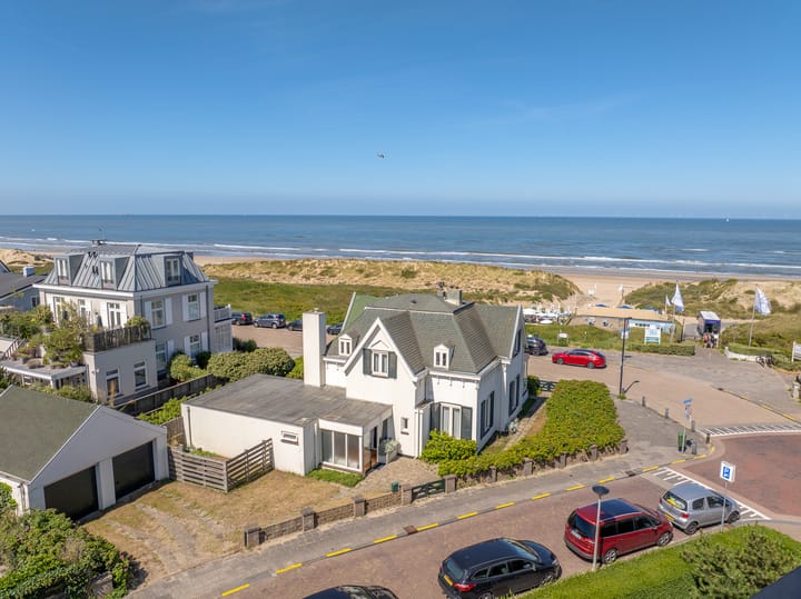 Koningin Astrid Boulevard 16 in Noordwijk