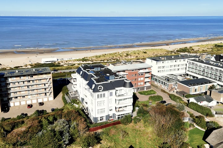 Photo of property Koningin Astrid Boulevard 30C, Noordwijk