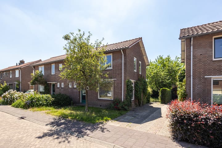 Photo of property Koningin Beatrixlaan 7, Leusden