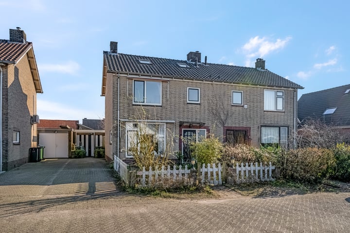 Photo of property Koningin-Emmalaan 8, Leersum