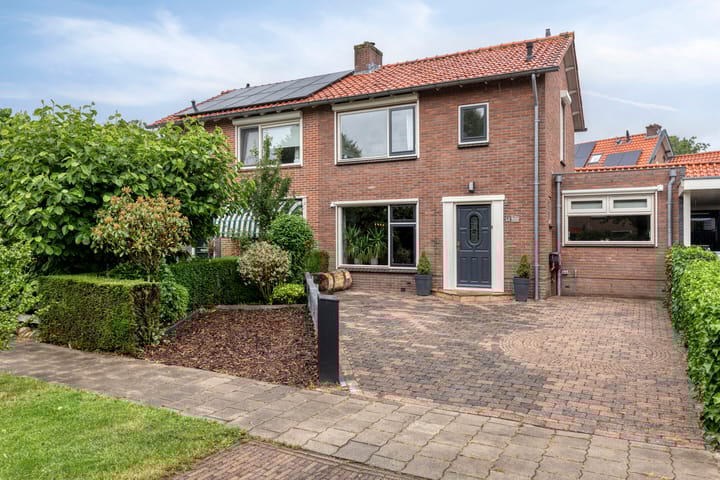 Koningin-Julianalaan 20 in Leersum
