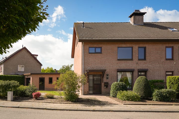 Koningin Julianastraat 16 in Beesd
