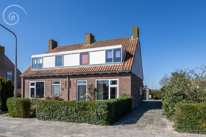 Koningin Julianastraat 22 in Nieuwe-Tonge
