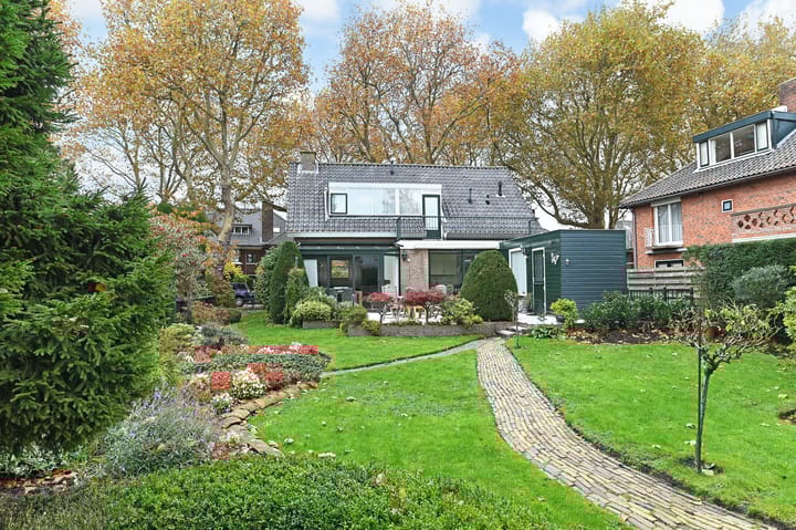 Koningin Julianaweg 130 in Leidschendam