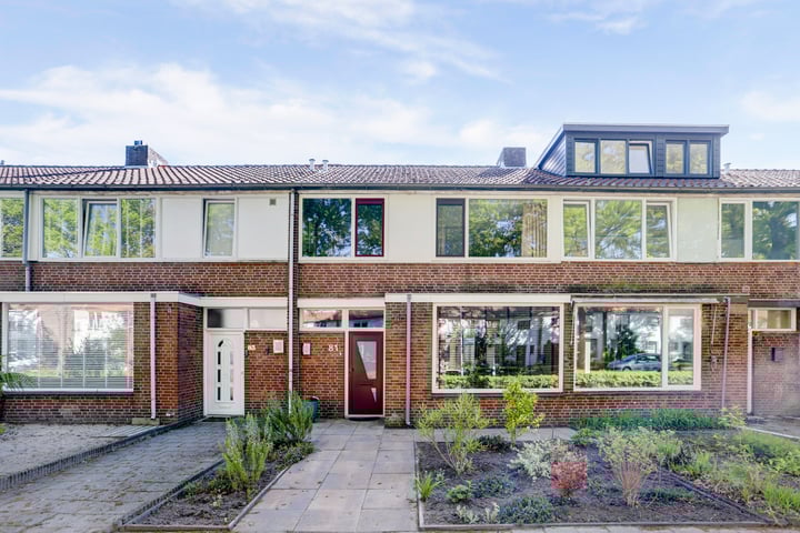 Photo of property Koningin Julianaweg 81, Best