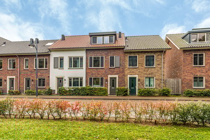 Koningin Maximalaan 67 in Hoofddorp