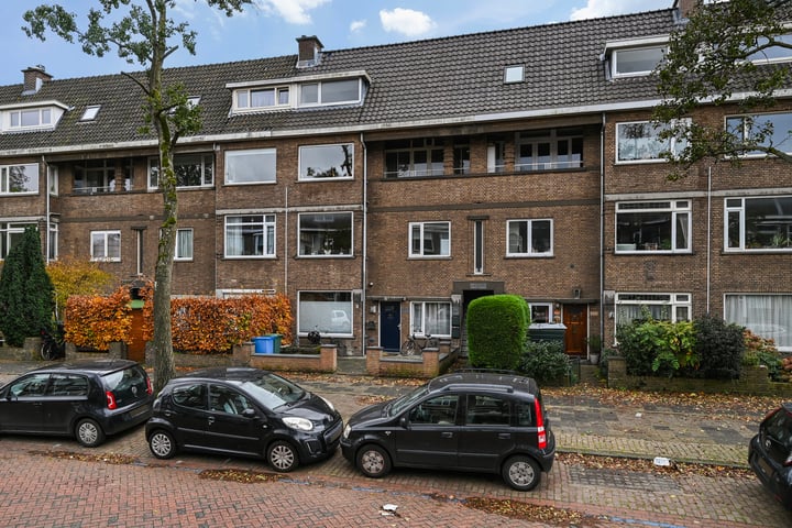 Koningin Wilhelminalaan 304A in Voorburg